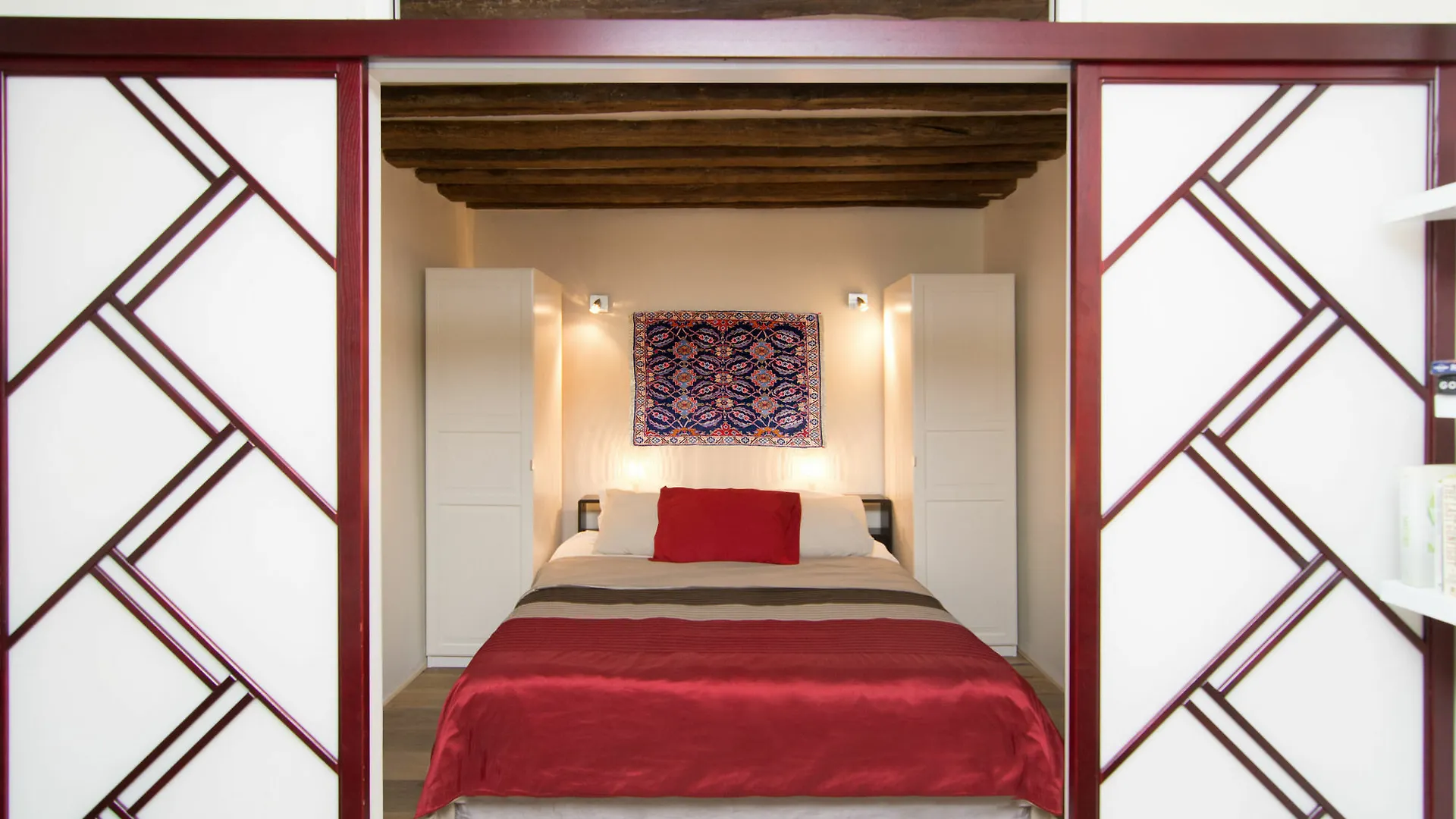 Penzion My Nest - Mouffetard 2*